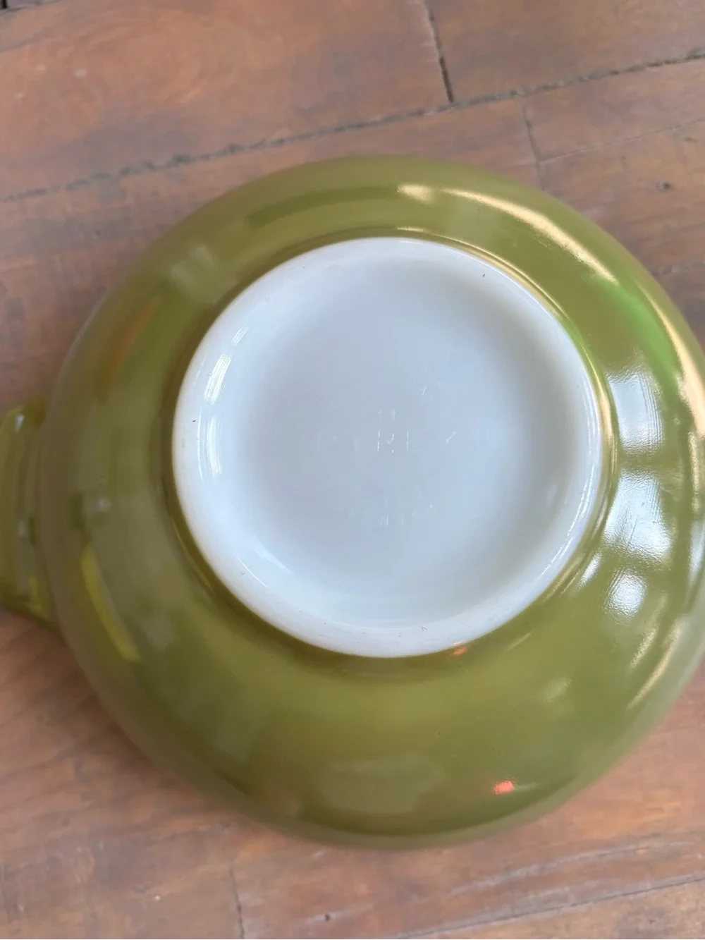 Vintage Pyrex Cinderella avocado bowl style 443
